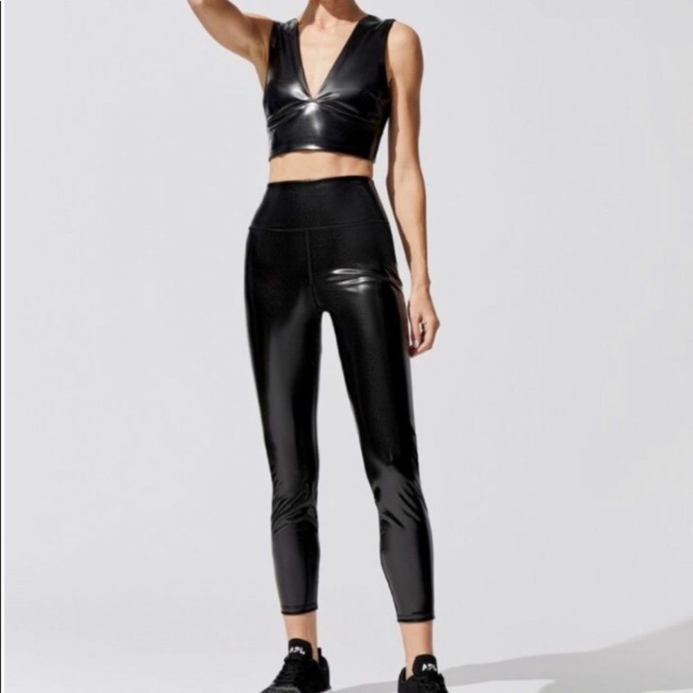 Carbon38 patent leggings